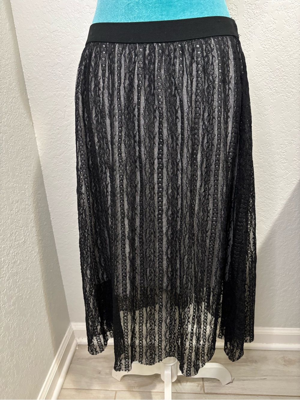BOBEAU Black Lace Midi Skirt L Whimsigoth Fairycore Grunge Goth Boho Coquette